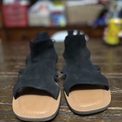 Lucky Brand womens Bartega Gladiator Sandal