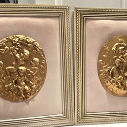 Decorative framed plaques on the velour , total 2 
$40 for both 
Each size 22" x 18.5"