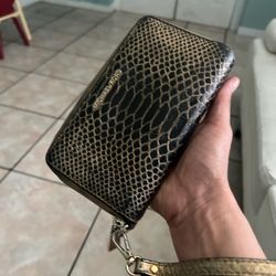 Michael Kors Clutch