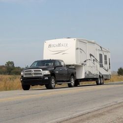 5th Wheel Trailer Hauling