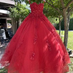 Quinceñera dress