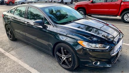 Ford Fusion SE 2013