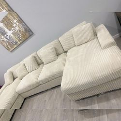 LINDYN IVORY 4 PIECE DOUBLE CHAISE SECTIONAL