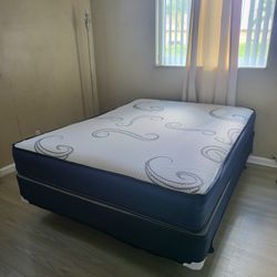 NEW FULL-SIZE MATTRESS AND BOX SPRING