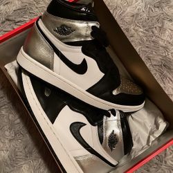 AJ 1 Retro High OG Silver Toe