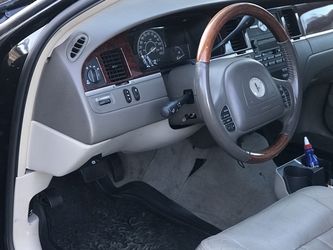 2008 Lincoln Town Car