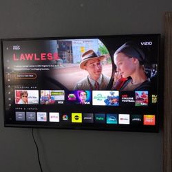 43" Smart TV w Alexa 