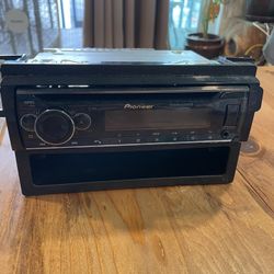 Pioneer DEH-S6220BS CD Receiver Bluetooth