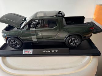 Toy Rivian toy car 1/18 new