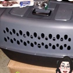 Petmate Pet Porter Dog Kennel 26", Dark Gray & Black, for Pets 20-25lbs, Made in USA