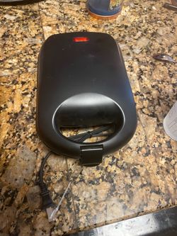 Waffle maker
