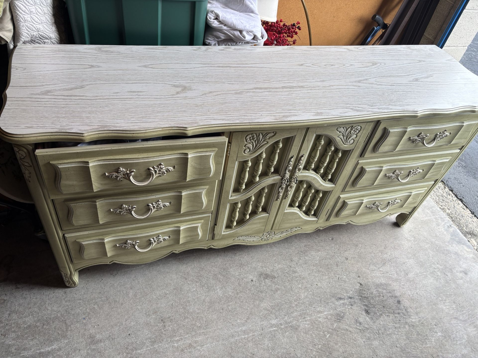 Dresser, Mirror And Matching Standard Bed Frame