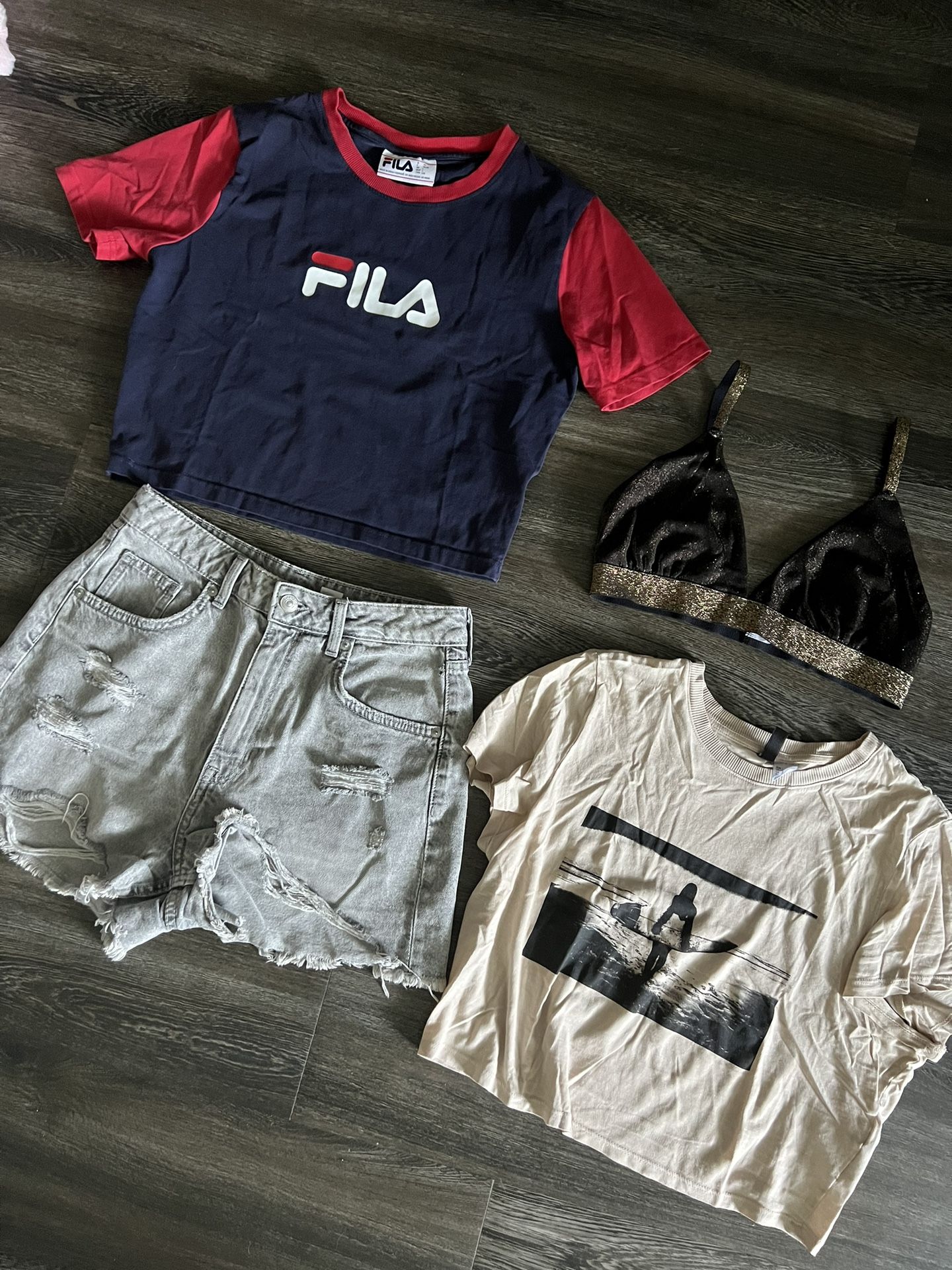 Junior/Women’s Clothing