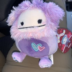 Squishmallows Official Kellytoy 5 Inch Soft Plush Valentines (Eden the Bigfoot)