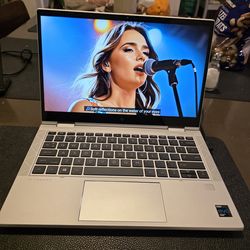 Hp Elitebook 830 G7 convertible laptop folds in to a tablet 13.3 inch UHD touchscreen