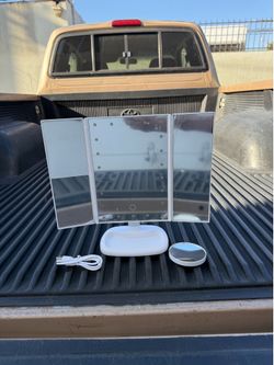 NEW Tri-Fold Table Makeup Vanity Mirror w/LED Lights, Touch Screen & 3X/ 2X Magnification **FIRM PRICE**
