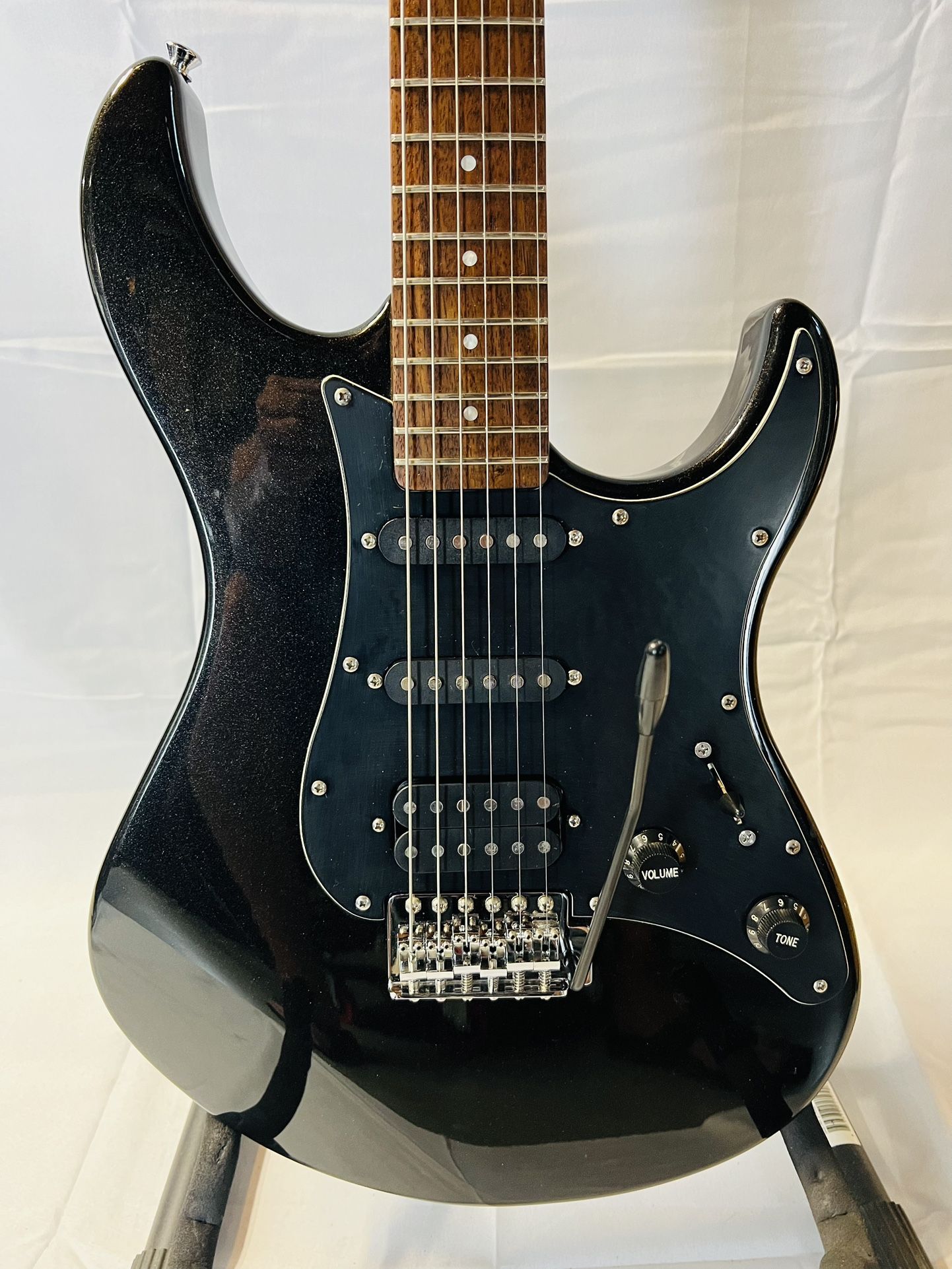 Rare 2000 Yamaha EG112 Electric Guitar with Tiger Maple Neck