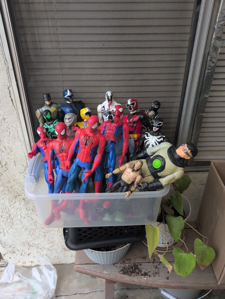 Action Figures 20 Variety Take Long