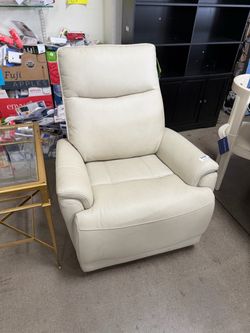 Sanders Power Recliner