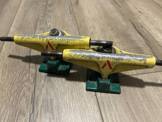 Skate board