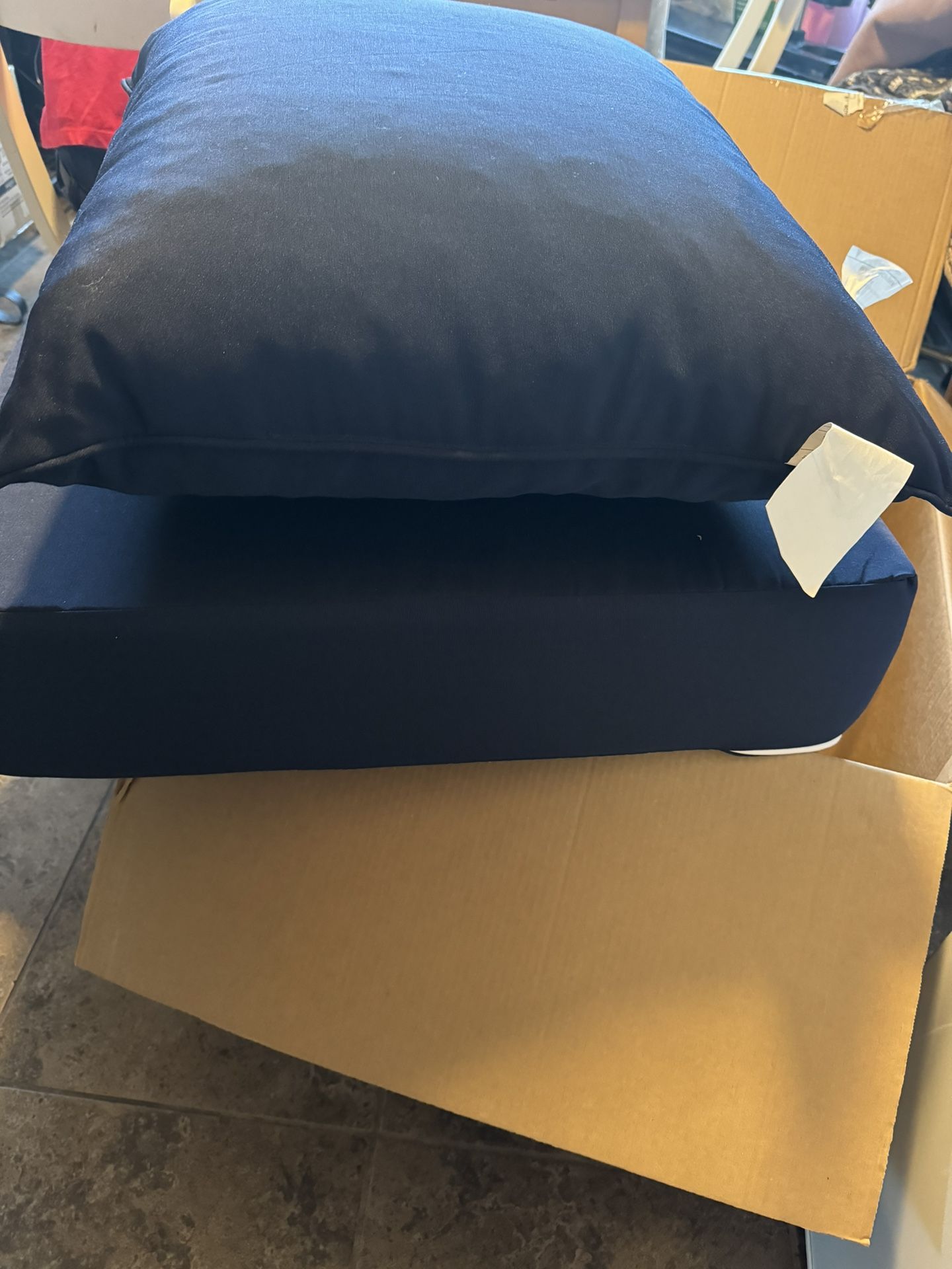 Bench Cushion & Cushion With Pillow