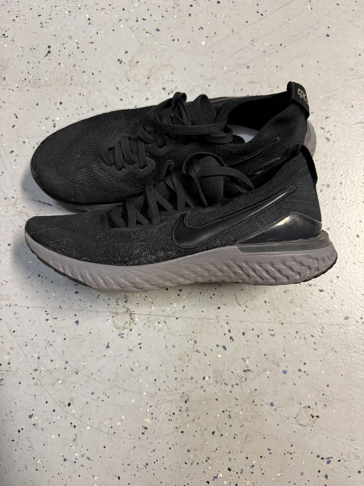 Running Shoes