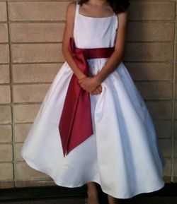 Size 6 Girl’s Flower girl Dress