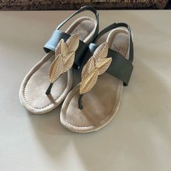 Women’s Olive Green Sandals 