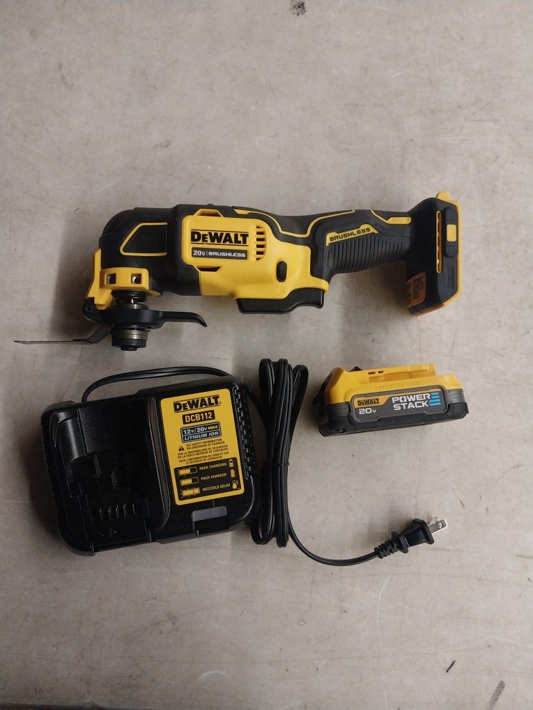 DEWALT MULTI TOOL 20V LITHIUM BRUSHLESS ATOMIC WITH POWER STACK BATTERY AND CHARGER 
