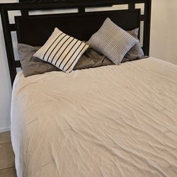 Queen Side Bed & Matress