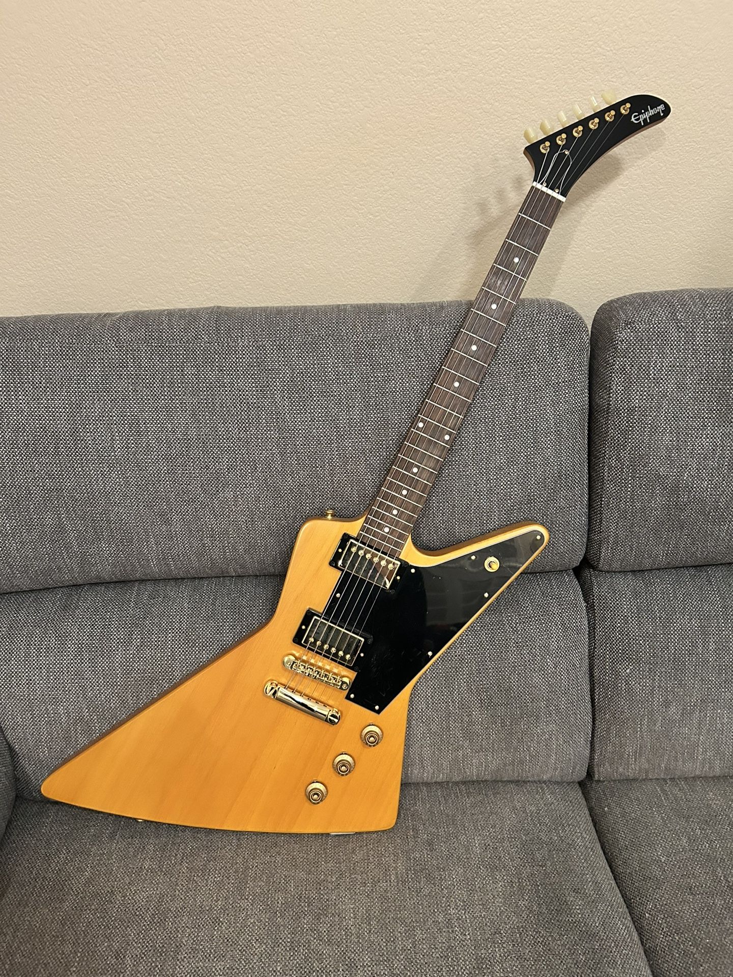 Epiphone Inspired by Gibson Explorer - mint