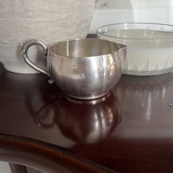 Oneida Sliver Creamer