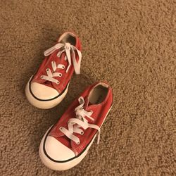 Converse Size 9