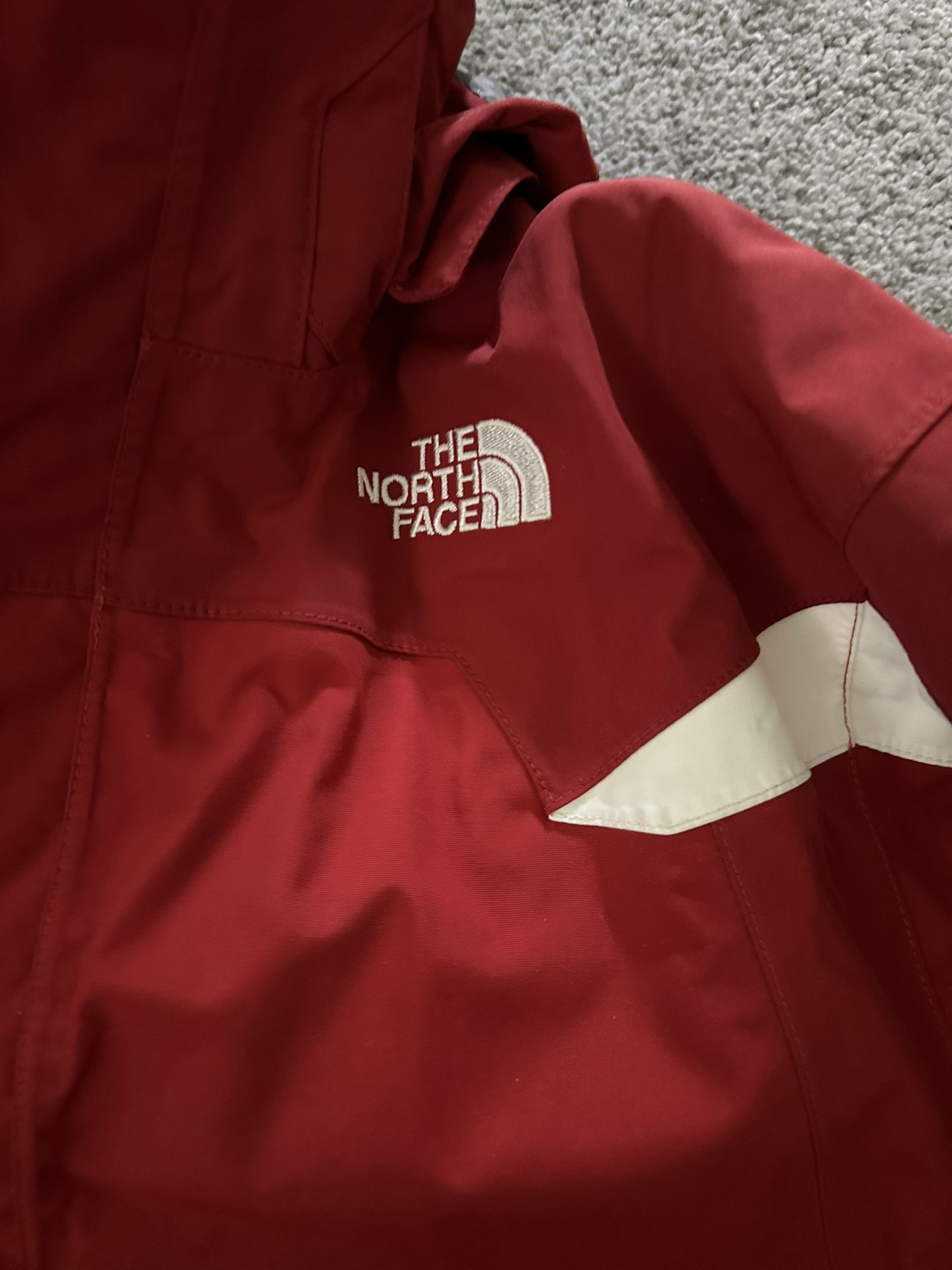Men’s North Face Ski Jacket And Pant (medium)