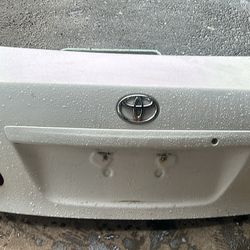 TAILGATE   Toyota Corolla 09   X L E. 4 D  
