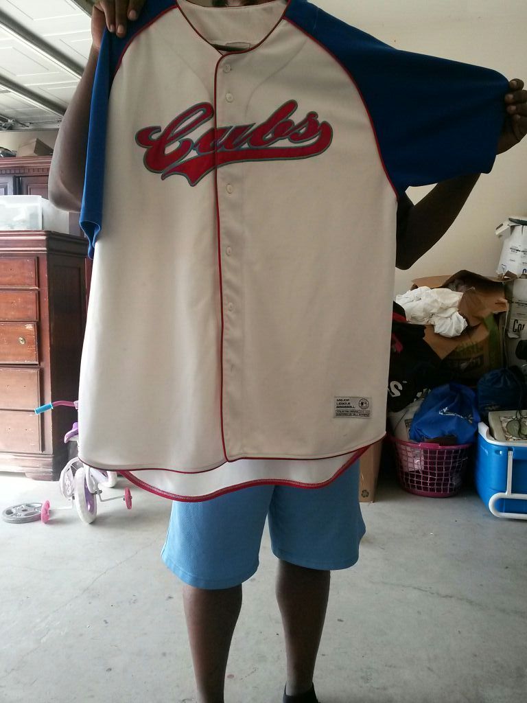 CHICAGO CUBS JERSEY!!!..