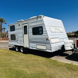 RV CAMPER TAHOE