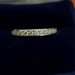 NEW**14kt Genuine Diamond Band