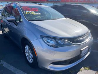 2021 Chrysler Voyager