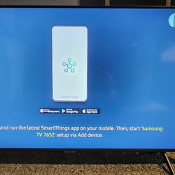 Samsung 43" Smart TV / W Remote 