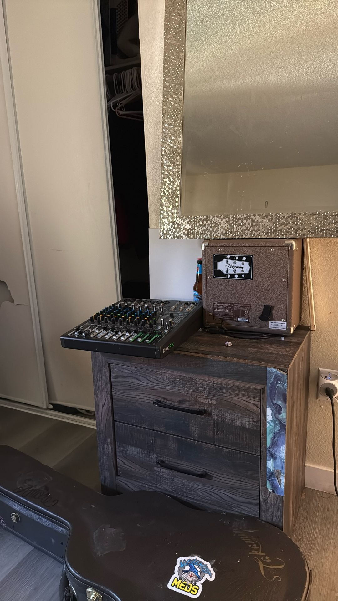 Mackie 12 Channel Mixer