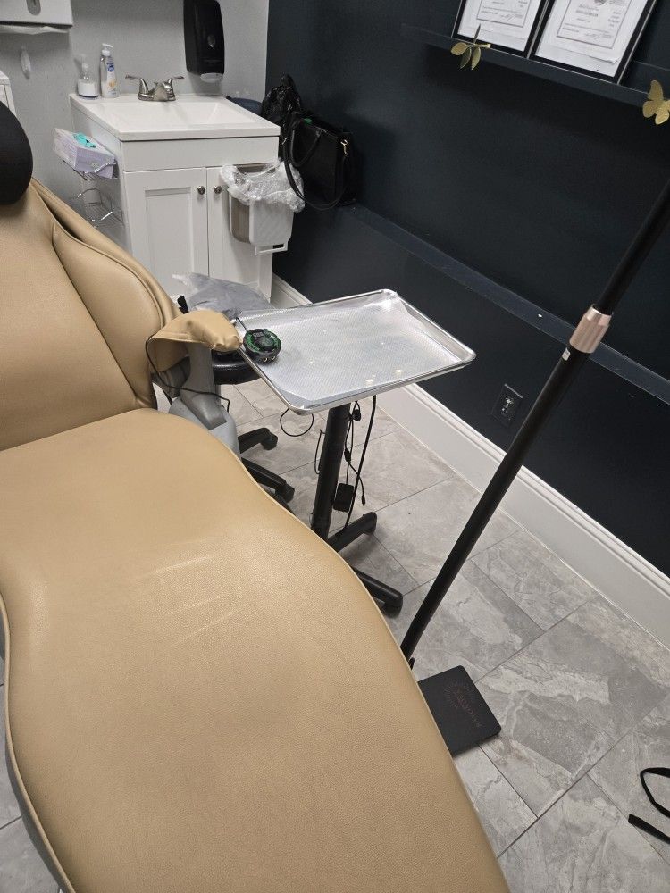 Great Condition Dentist Bed Electric