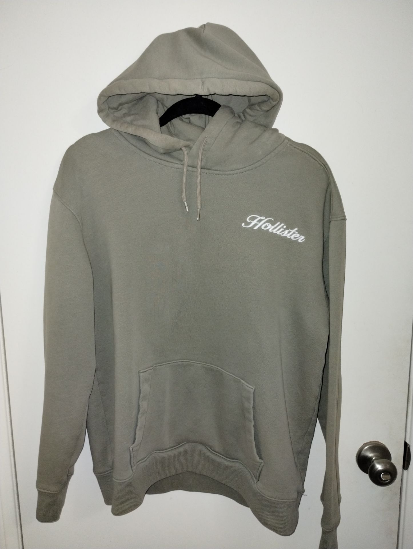 Hollister Mens Green Pullover Hoodie Embroidered Logo Size Medium EUC
