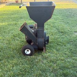 Duerr Commercial Duty Chipper/Shredder #675