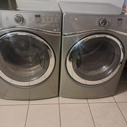 Whirlpool Duet Front Load Washer And Electric Dryer Set $500