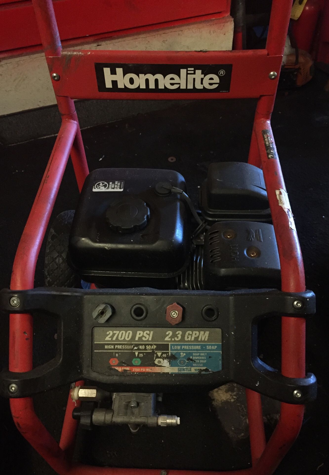 Pressure washer 2700 psi 2.3 GPM