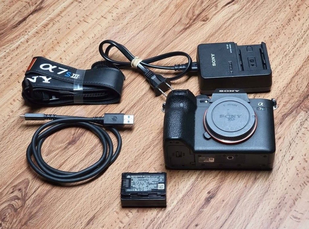 Sony A7SIII Mirrorless Camera 