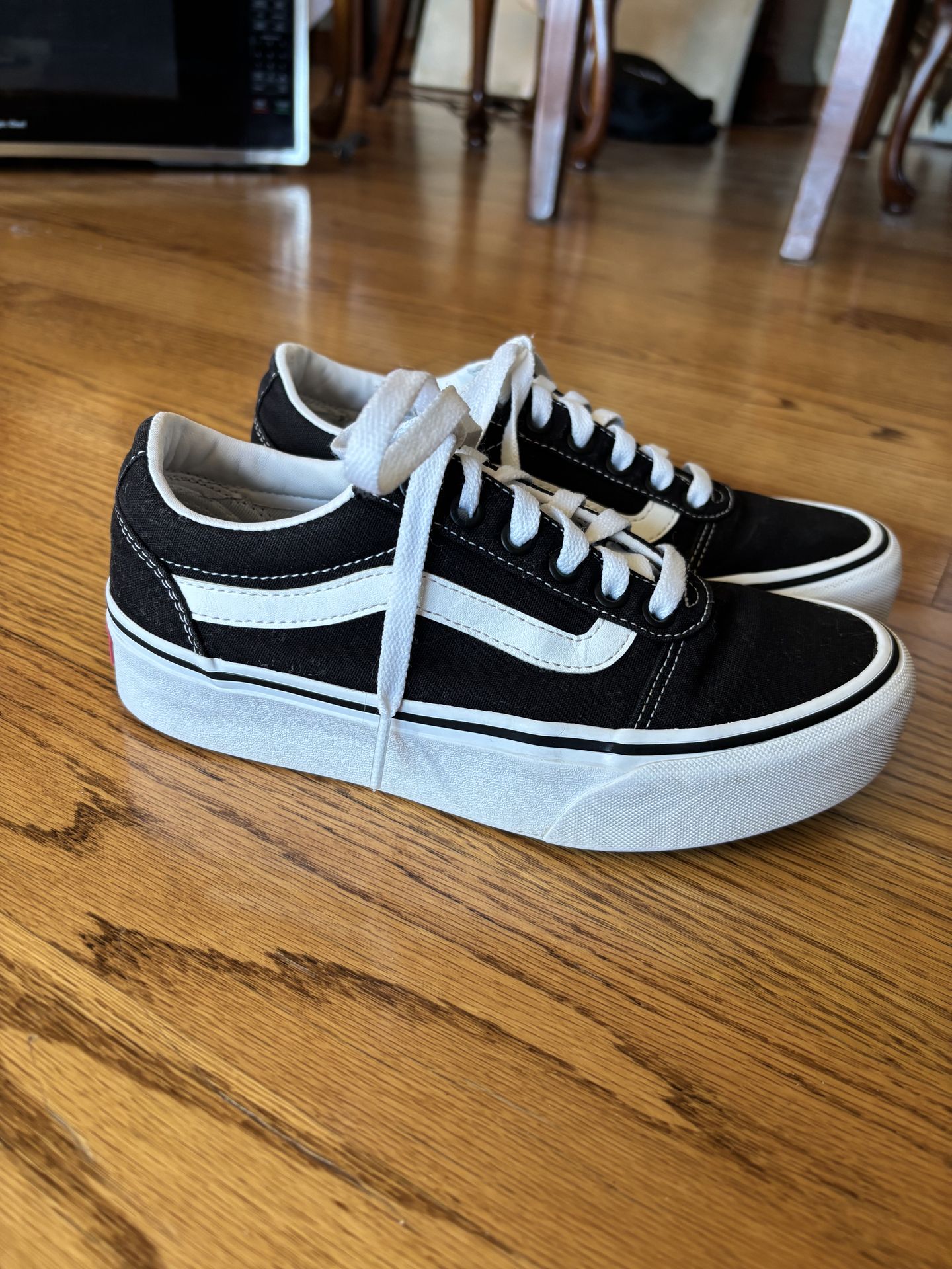 Platform Vans - Size 6.5