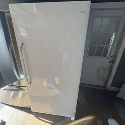Frigidaire Freezer 