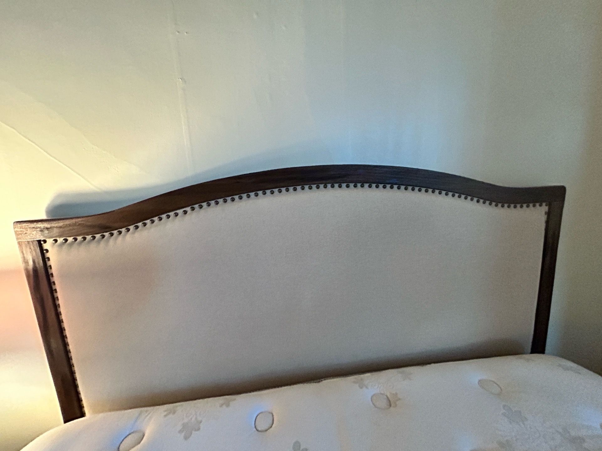 Queen Cottagecore Wood Bed Frame with Nailhead Headboard